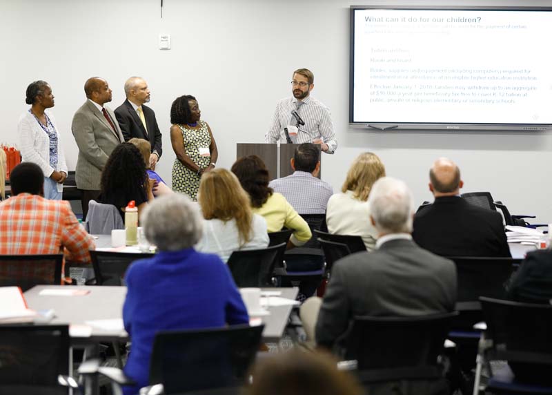 (l-r) Latoya Dixon, Les Echols, Ed Sanchez, Evelyn Coker and Dominik Mjartan speaking, College Bound Kids
