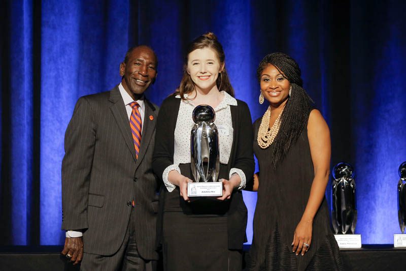 (l-r) Lee Gill, Adahlia Nix and Nika White