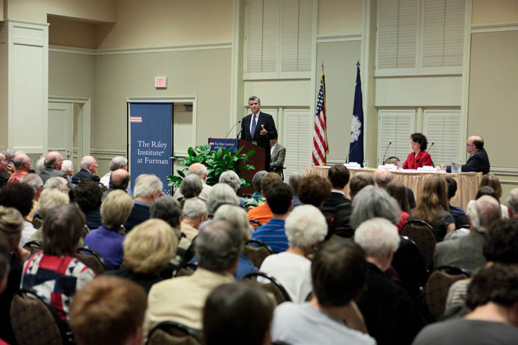 Hodding Carter spoke in front of a capacity crowd at Shaw Hall in Younts Conference Center