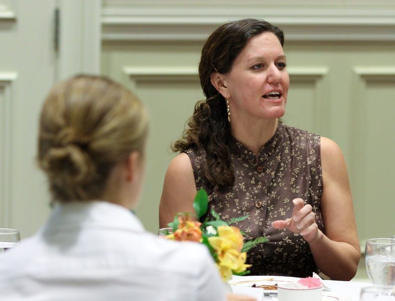 The Hollingsworth and Townes Scholars had the opportunity to have dinner with Deborah Horan.