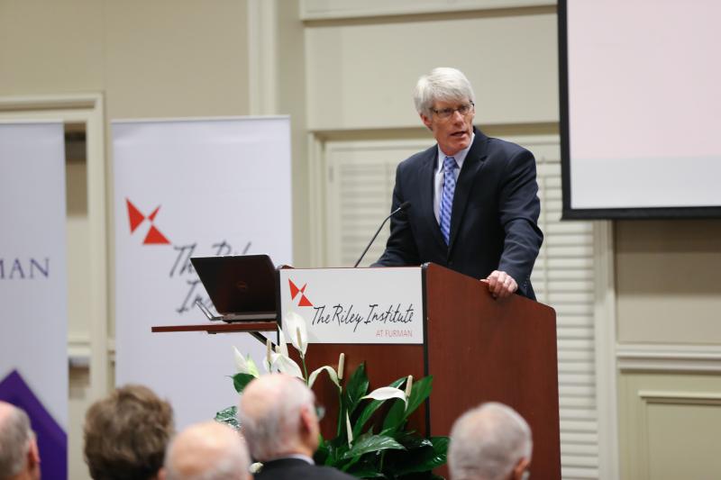 Dr. Brent Nelsen of Furman's Political Science department introduces Secretary Riley