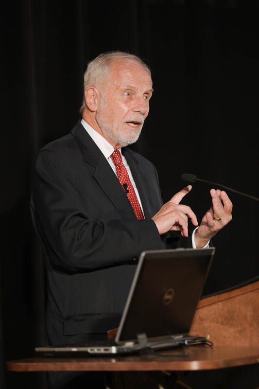 Charles Bierbauer speaking about 