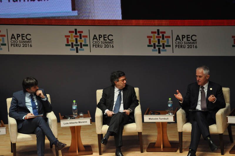 (l-r) Andres Schipani, Luis Alberto Moreno, President IADB, and Malcolm Turnbull
